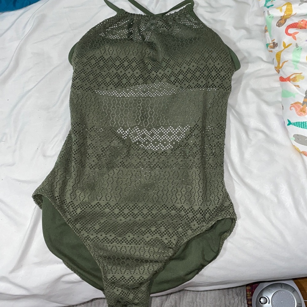 One piece bathing suit
